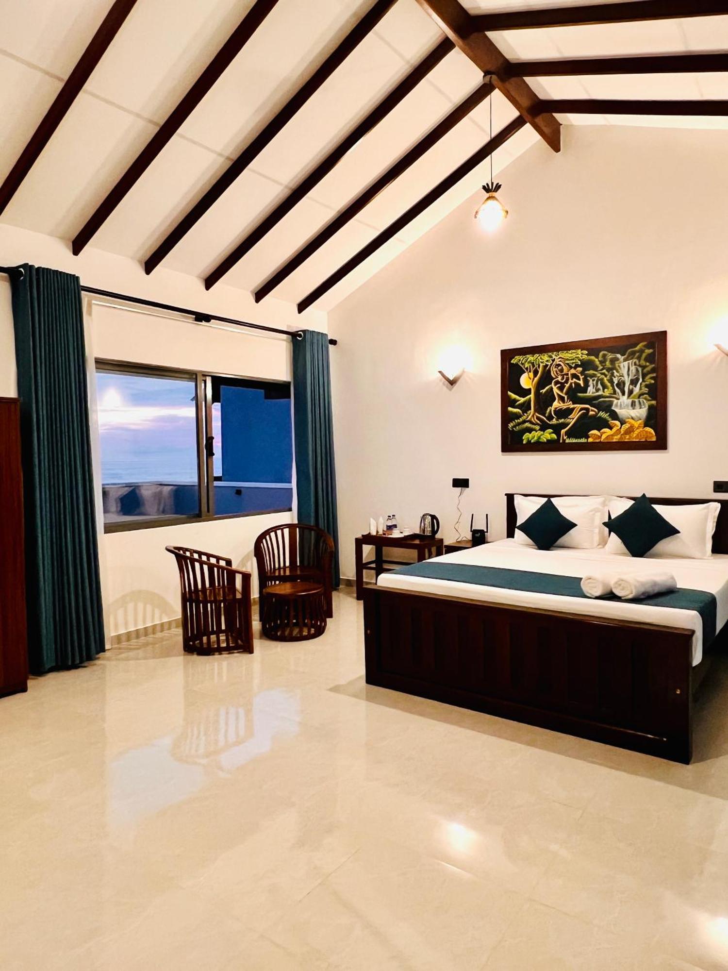 Ocean Front Villa 히카두와 외부 사진